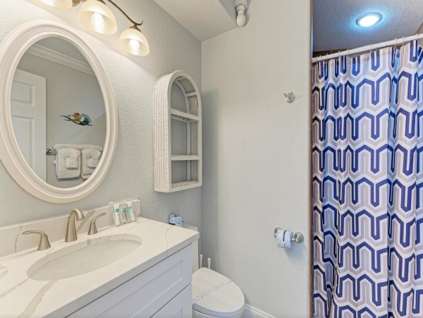 Holmes Beach Vacation Rental- Pool Villa Near Beach One Block Beach